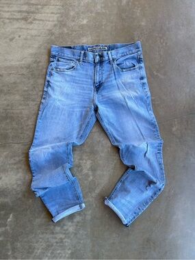 Express Men’s Classic Blue Tapered Jeans